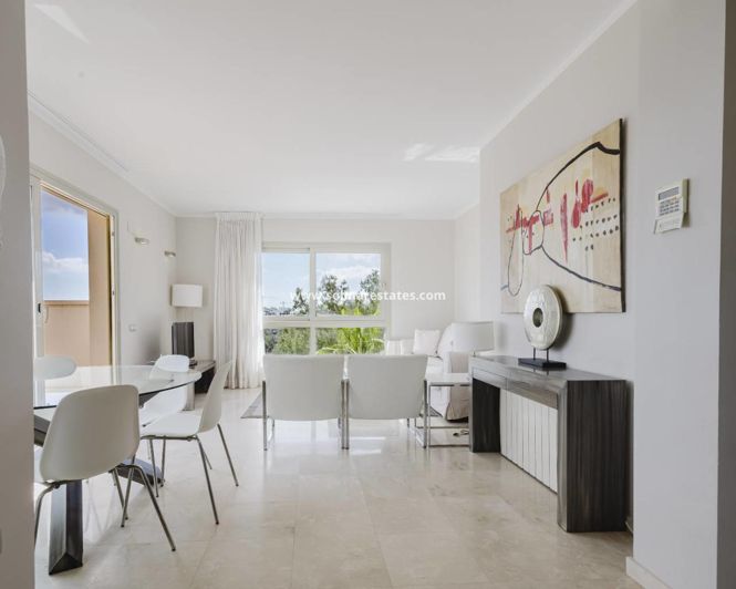 Image No.5-2 Bed Apartment for sale