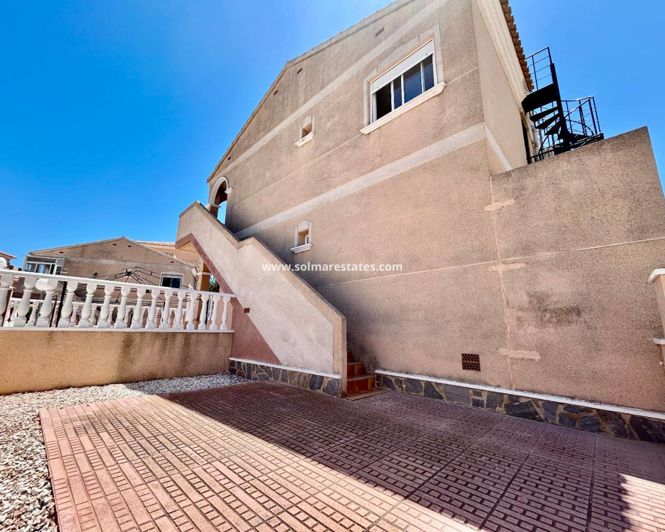 Image No.25-2 Bed Apartment for sale