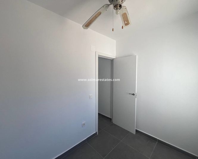 Image No.20-2 Bed Bungalow for sale
