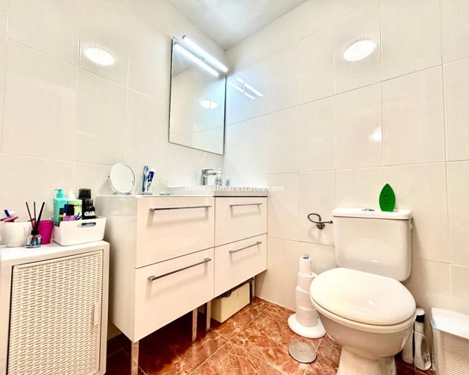 Image No.15-2 Bed Apartment for sale