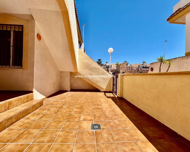 Image No.21-2 Bed Apartment for sale