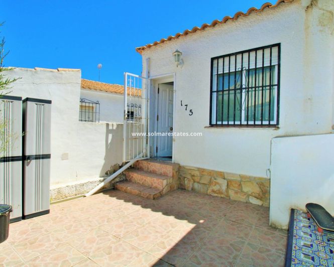 Image No.18-2 Bed Bungalow for sale