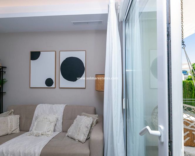 Image No.23-2 Bed Apartment for sale