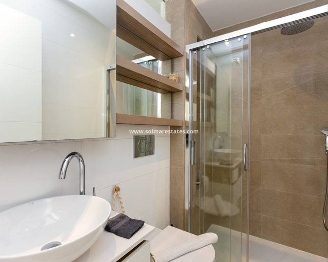 Image No.31-2 Bed Apartment for sale