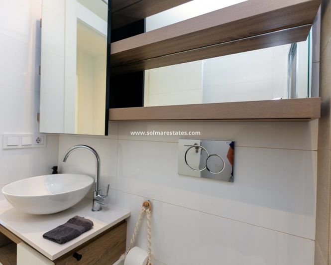 Image No.32-2 Bed Apartment for sale