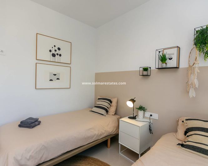 Image No.38-2 Bed Apartment for sale