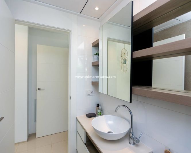 Image No.45-2 Bed Apartment for sale