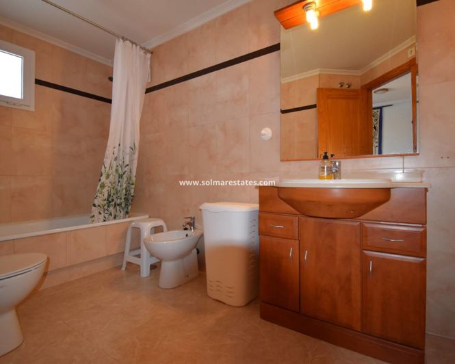 Image No.11-3 Bed Apartment for sale