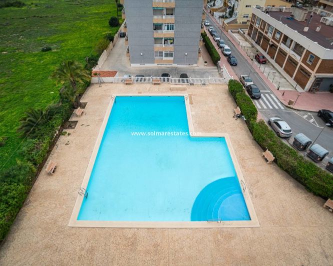 Image No.20-2 Bed Apartment for sale
