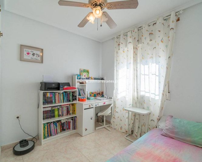Image No.13-3 Bed House for sale