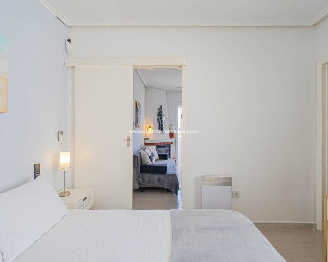 Image No.10-1 Bed Apartment for sale