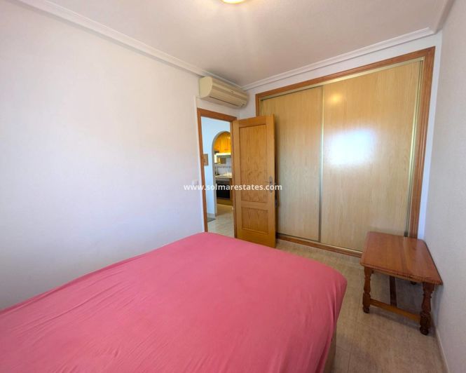 Image No.21-3 Bed Apartment for sale