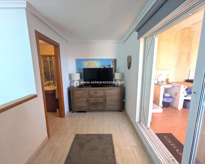 Image No.25-3 Bed Apartment for sale