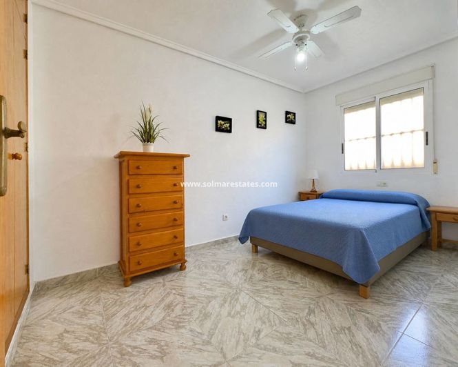 Image No.27-2 Bed Apartment for sale