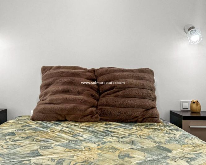 Image No.10-3 Bed Apartment for sale