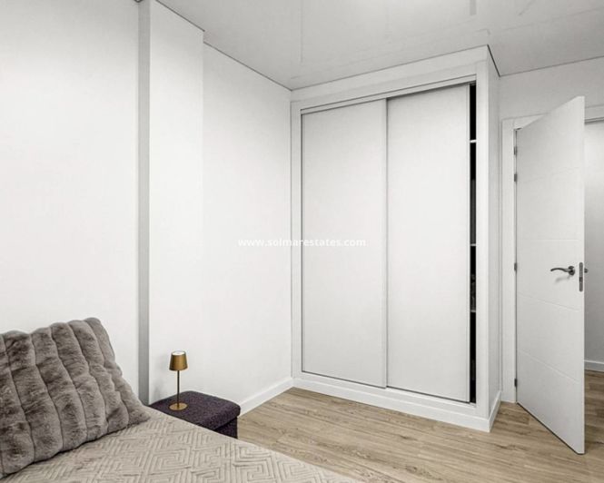 Image No.11-3 Bed Apartment for sale