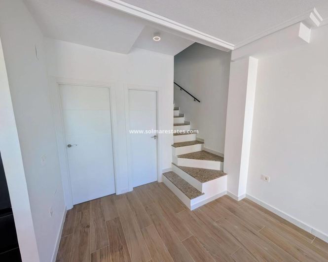Image No.12-Quad de 3 chambres à vendre à Los Altos