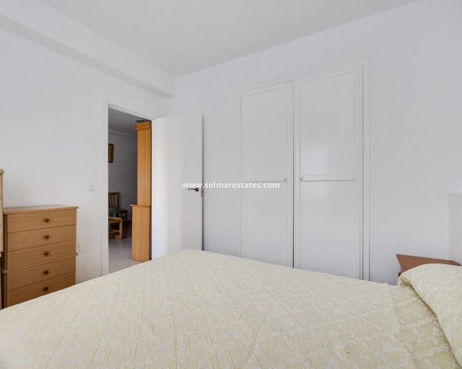 Image No.21-2 Bed Apartment for sale