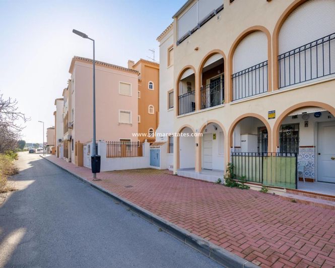Image No.26-2 Bed Apartment for sale
