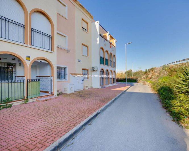 Image No.27-2 Bed Apartment for sale
