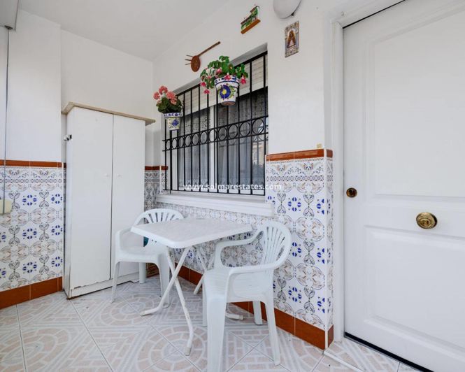 Image No.5-2 Bed Apartment for sale