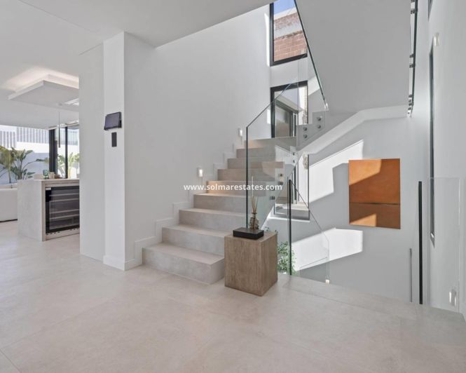 Image No.14-3 Bed Villa for sale