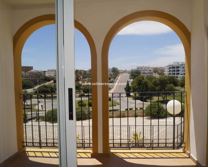 Image No.4-2 Bed Apartment for sale