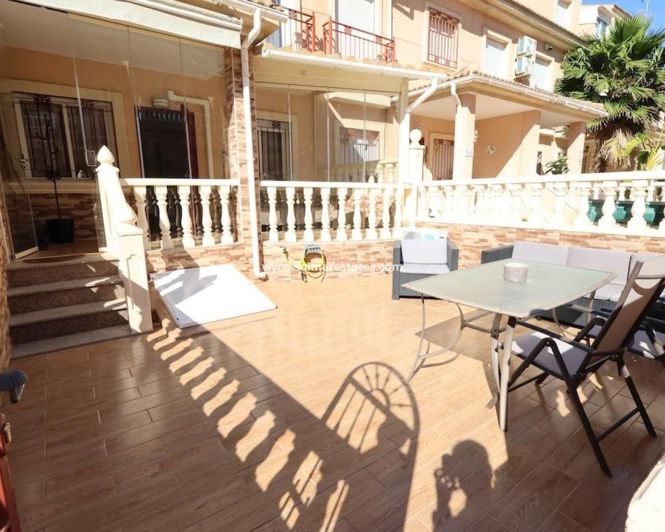 Image No.2-3 Bed Townhouse for sale