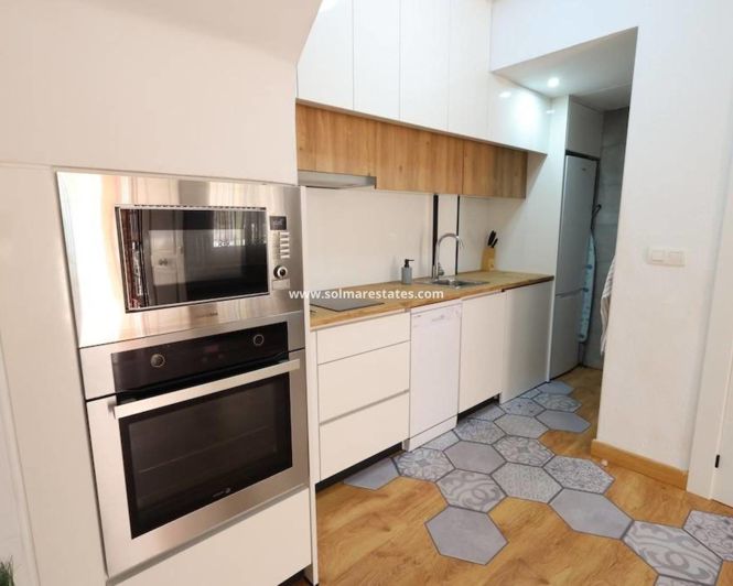 Image No.6-3 Bed Townhouse for sale