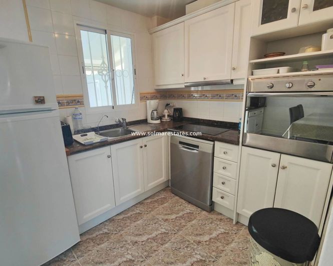 Image No.18-2 Bed House for sale
