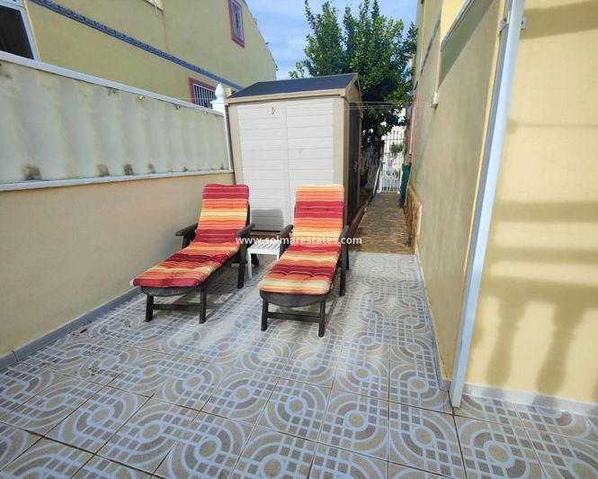 Image No.25-2 Bed House for sale