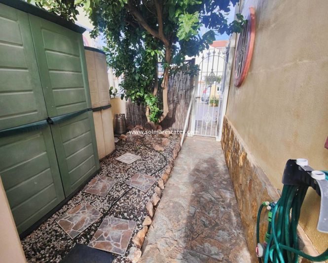 Image No.35-2 Bed House for sale