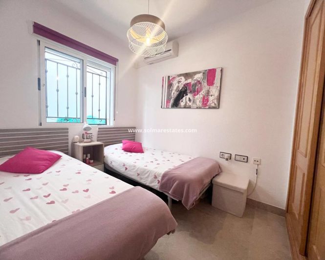 Image No.8-2 Bed Apartment for sale