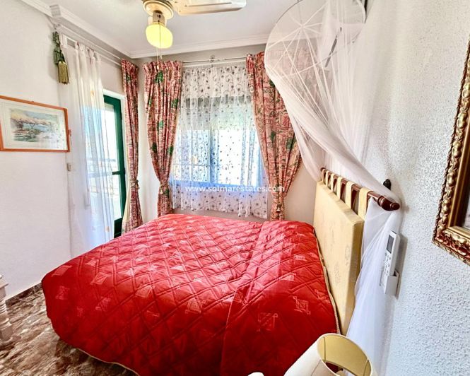 Image No.14-3 Bed Townhouse for sale