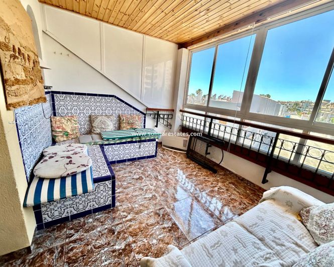 Image No.17-3 Bed Townhouse for sale