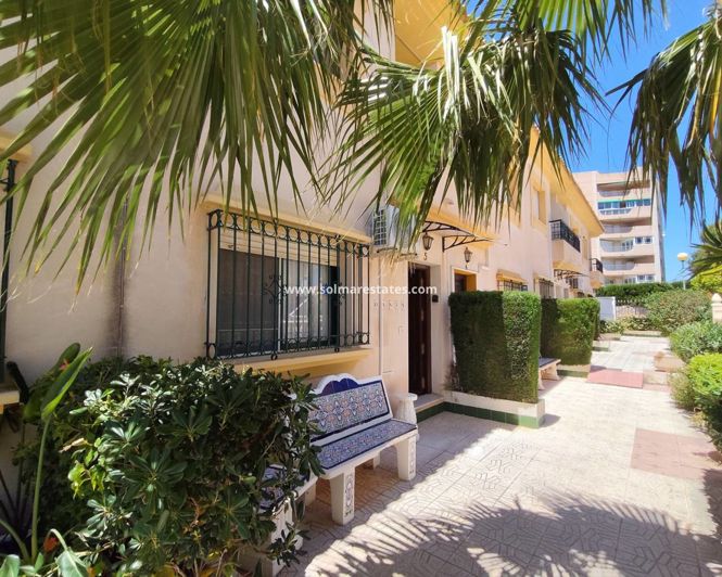 Image No.29-3 Bed Townhouse for sale