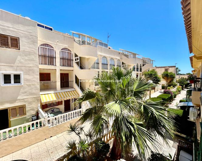 Image No.35-3 Bed Townhouse for sale