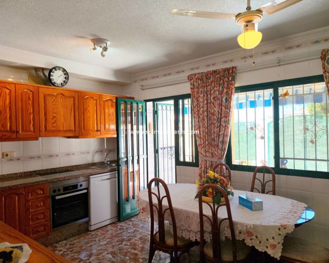 Image No.6-3 Bed Townhouse for sale