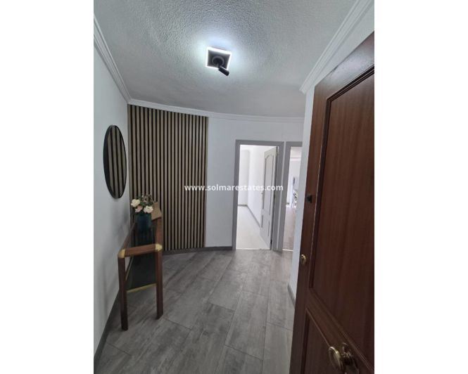 Image No.4-Appartement de 3 chambres à vendre à Torrevieja