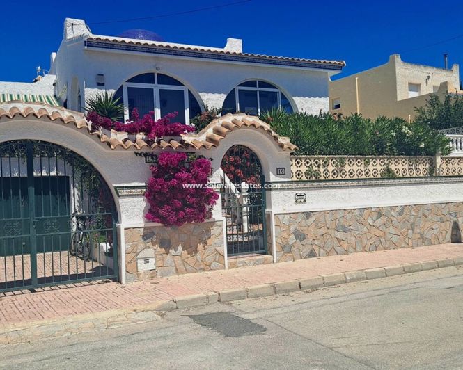 Image No.2-Villa de 3 chambres à vendre à Villamartin