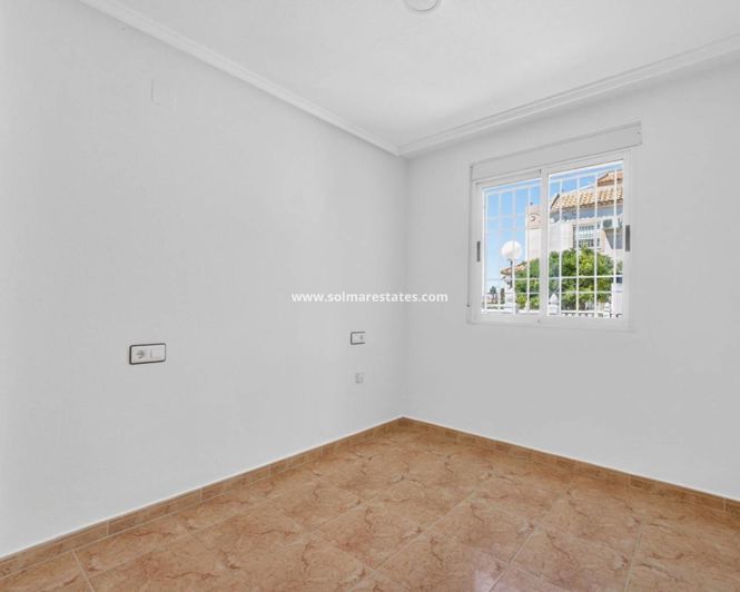 Image No.16-2 Bed Apartment for sale