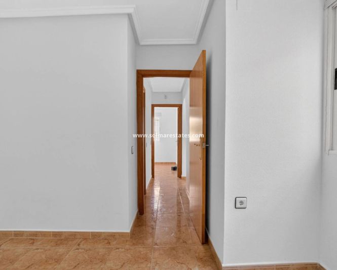 Image No.21-2 Bed Apartment for sale