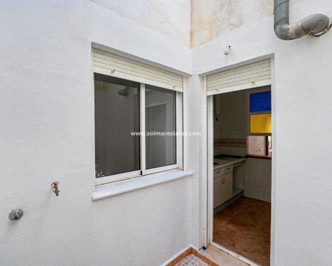 Image No.23-2 Bed Apartment for sale