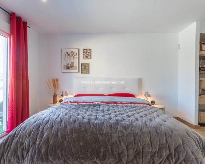 Image No.39-4 Bed Villa for sale