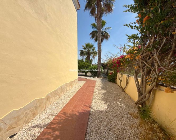 Image No.11-3 Bed Villa for sale
