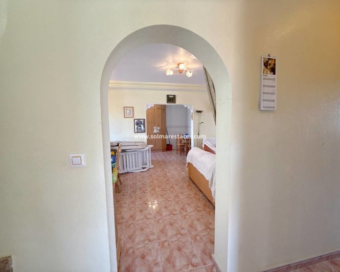 Image No.12-3 Bed Villa for sale