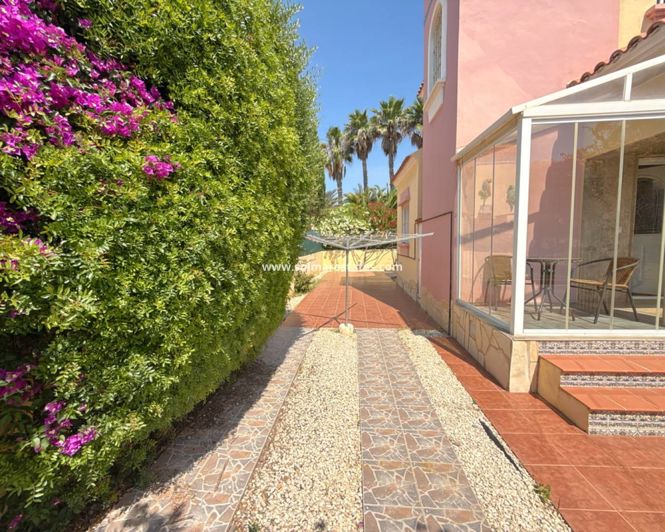 Image No.27-3 Bed Villa for sale