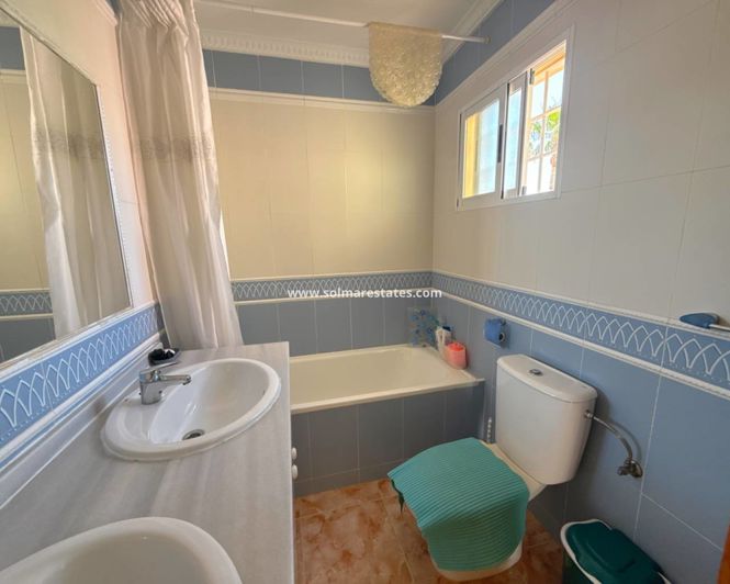 Image No.35-3 Bed Villa for sale