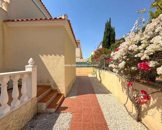 Image No.37-3 Bed Villa for sale