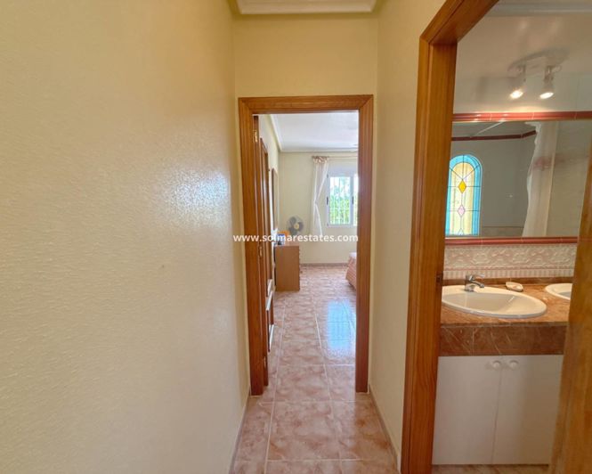 Image No.5-3 Bed Villa for sale